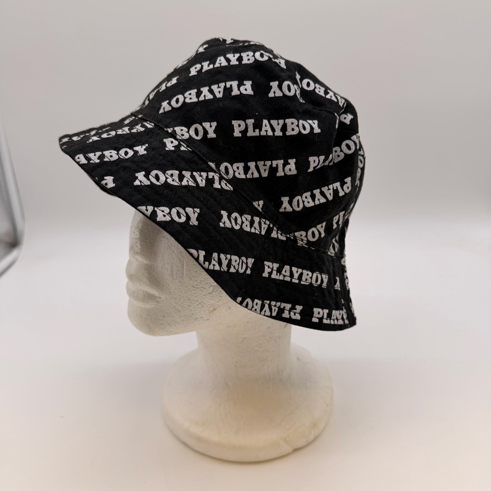 Playboy Reversible Bucket Hat Black/White Logo Print – Unisex Streetwear